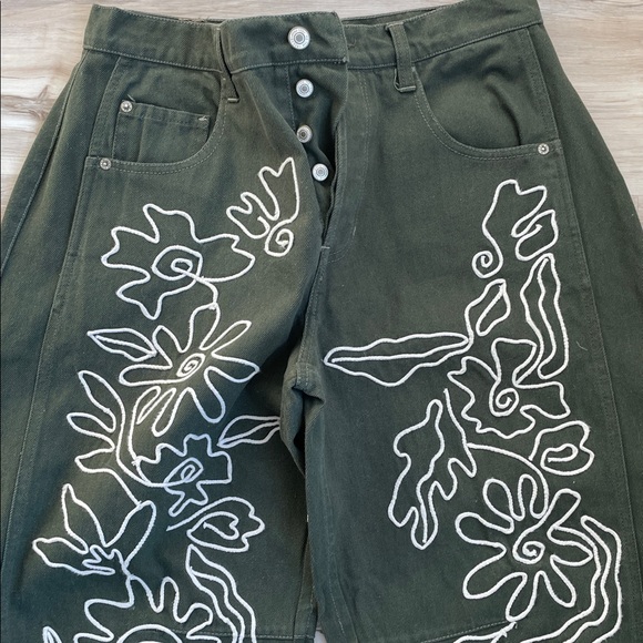 We The Free Southache Good Luck Green Embroidered Barrel jeans - Picture 4 of 8